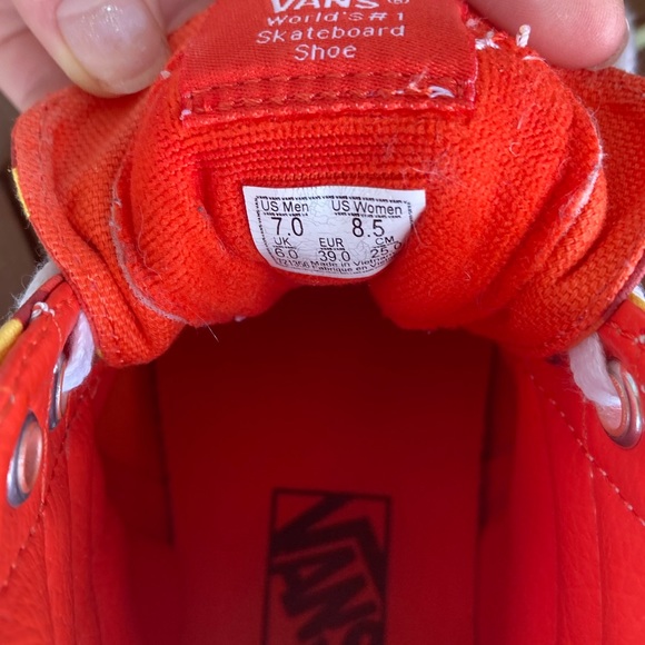 Sunset-camo hightop Vans- Size 8.5 - Picture 6 of 9